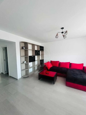 Apartament de 2 camere, semidecomandat, zona Teilro - imagine 2
