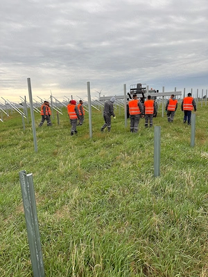 Angajam muncitori montaj panouri fotovoltaice Santier Germania