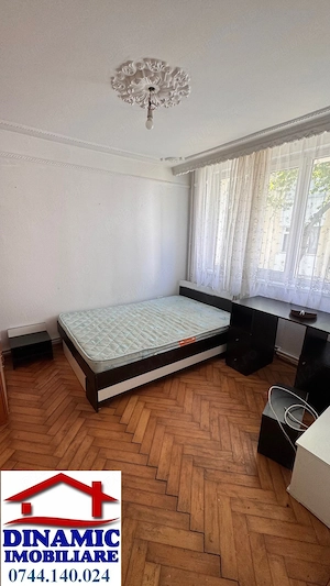 Apartament 3 camere, decomandat   Str. 1 Decembrie, Dărmănești - imagine 5