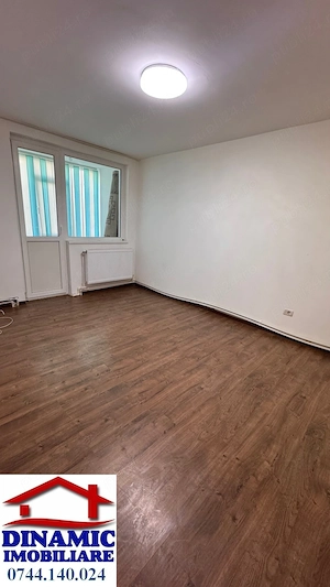 Apartament 3 camere, decomandat   Str. 1 Decembrie, Dărmănești - imagine 2