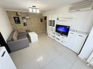 Apartament 2 camere zona Km 4 5 cu Centrala, Boxa și Loc de Parcare