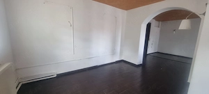 Inchiriez spatiu in Pitesti, pretabil cafenea, bar, servicii