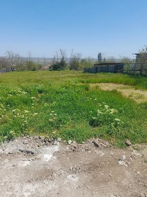 Vand vatra de casa in intravilanul satului Foltesti - imagine 3
