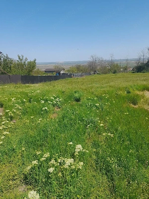 Vand vatra de casa in intravilanul satului Foltesti - imagine 2