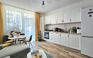 Vând apartament 3 camere + loc de parcare  - imagine 2