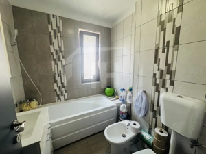 Apartament 3 camere, 2 bai, parcare subterana zona Sub Cetate - imagine 10