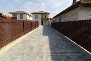 Casă P + 1, central, vis-a-vis de Stadionul Municipal - imagine 2