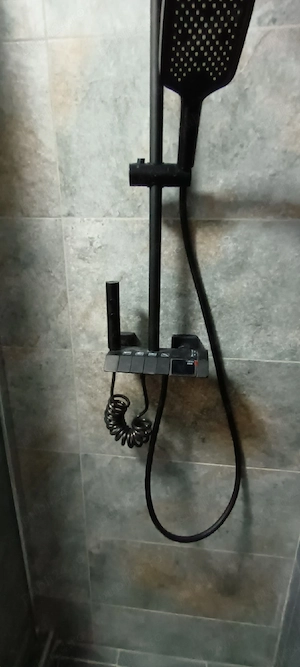 Vand apartament in spate la Intim, Reșița  - imagine 8