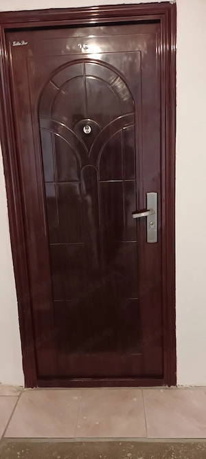 Vand apartament in spate la Intim, Reșița  - imagine 7