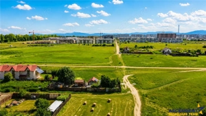 Teren intravilan pretabil:constructie blocuri vile investitional, Tractorul, Brasov - imagine 3