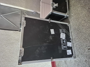 Lăzi  cufere  cutii transport fragil