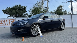 Opel Astra J Sedan  - imagine 9
