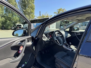 Opel Astra J Sedan  - imagine 11