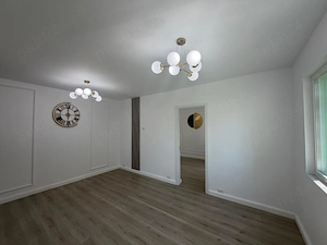 Etaj 1 renovat si izolat - imagine 3