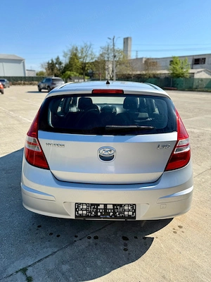 Vand Hyundai I30 benzina - imagine 2