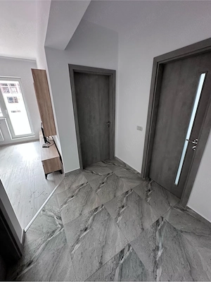 Închiriez apartament cu 2 camere - imagine 7