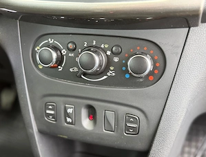 Dacia Logan 1.5 dCi Preference - imagine 13