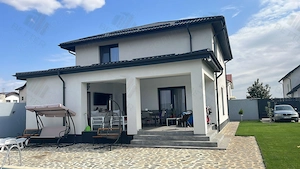 Casă de vânzare Popești-Leordeni - 6 camere, piscină - imagine 2