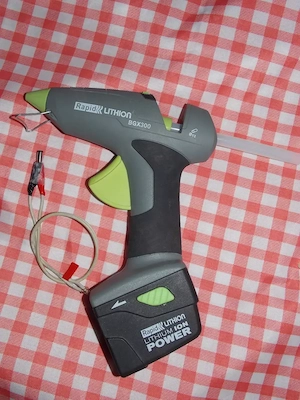 RAPID BGX300 pistol de lipit cu batoane silicon cu acumulator Li-ion