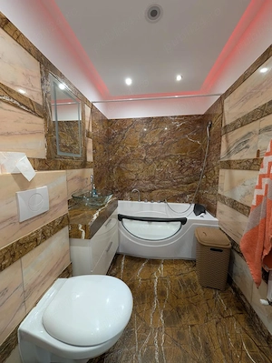 Apartament de 3 camere, semidecomandat, zona Razoare - imagine 10