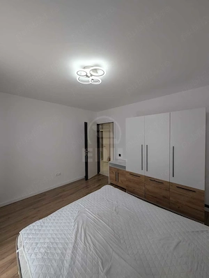 Apartament de 3 camere, semidecomandat, zona Razoare - imagine 5