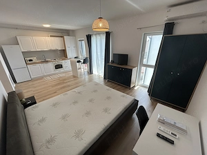 1 Cam-NOU-BRAYTIM-Lux-7 Min de Spitalul Judetean-Mobilat-Balcon-35MP-77.000 Euro ! Negociabil