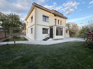 Casa moderna cu 5 camere, 193 mp utili, cartier Burdujeni