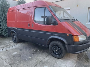 Ford Transit de inchiriat