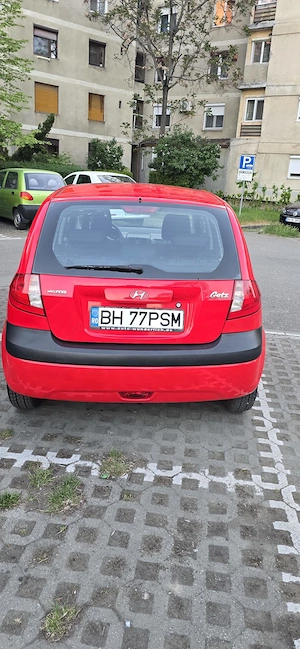 vand Hyundai Getz 2009 benzina motor 1.1; pret 2000 Euro negociabil; telefon  