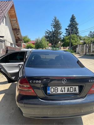 Mercedes C200 CDI 2004, piele, jante originale, acte valabile, 2200  - imagine 2