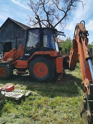 Buldoexcavator FAI 100D 9t - imagine 2