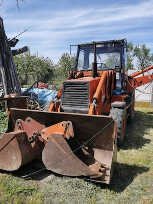 Buldoexcavator FAI 100D 9t