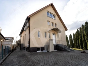 Sediul tău în Sibiu Clădire de birouri, independență energetică, parcare privată