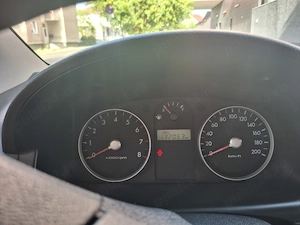 vand Hyundai Getz 2009 benzina motor 1.1; pret 2000 Euro negociabil; telefon   - imagine 5