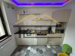 Apartament de 3 camere, 70mp, parcare, Zona Semi-Central - imagine 3