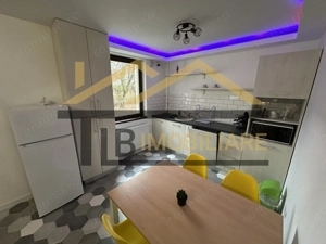 Apartament de 3 camere, 70mp, parcare, Zona Semi-Central - imagine 4