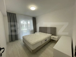 Apartament nou, 2 camere, 55 mp, balcon generos, parcare, zona Terra - imagine 2