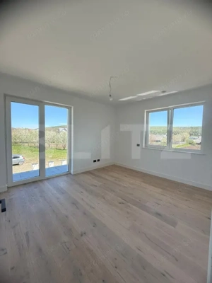 Casa superba, 5 camere, 126 mp, 6 ari teren, zona Patrauti - imagine 10