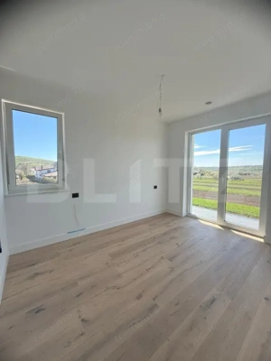 Casa superba, 5 camere, 126 mp, 6 ari teren, zona Patrauti - imagine 11