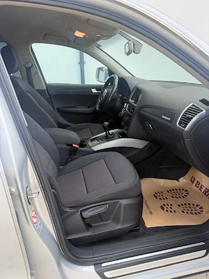 Audi Q5 Quattro2.0 diesel Manual  - imagine 8