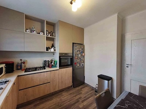 Casa de vanzare cu 3 camere  2 locuri parcare Giroc - imagine 2