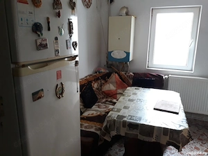inchiriez o camera intr-un apartament  - imagine 4