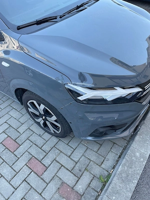 Vând Dacia Logan 2024 - imagine 3