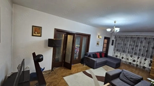 Casă ULTRACENTRALĂ + garaj – ideală firmă sau locuință  - imagine 3