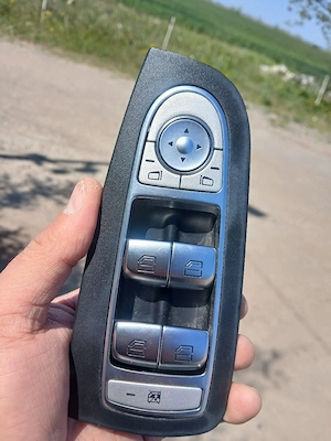 Consola butoane geamuri oglinzi Mercedes Benz  - imagine 3