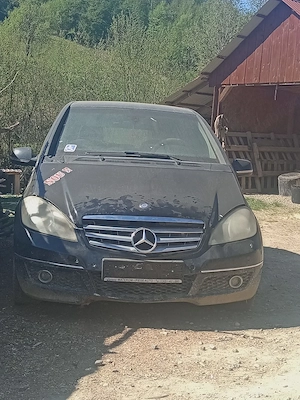 Vând pentru piese Mercedes a class 180 Model 2011  - imagine 5