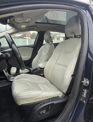 Vand Volvo V40 2015 Euro 5 Panorama Piele Xenon Navi  - imagine 5