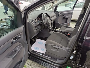 Vw touran 1.6 Tdi Bluemotion 105cp - imagine 5