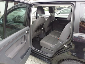 Vw touran 1.6 Tdi Bluemotion 105cp - imagine 6