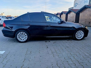 BMW 318d Facelift (LCI) 2010 - Trapă & Bi-Xenon - imagine 2